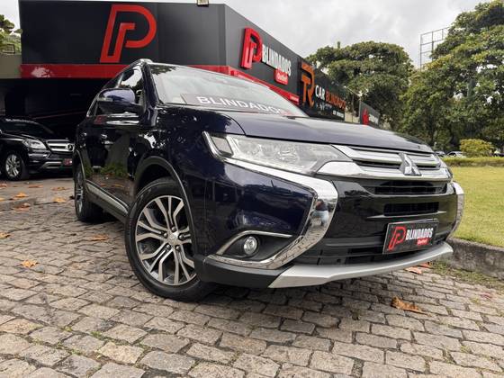 MITSUBISHI OUTLANDER 3.0 GT 4X4 V6 24V GASOLINA 4P AUTOMÁTICO MITSUBISHI OUTLANDER 3.0 GT 4X4 V6 24V GASOLINA 4P AUTOMÁTICO